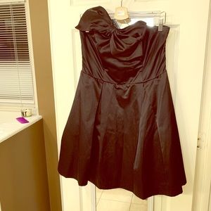 Cute strapless mini dress - big bow detail